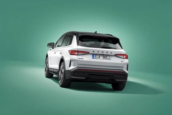 Bez loga, ale s nízkou cenou. Škoda Elroq má nečekané zbraně a zvláštní design