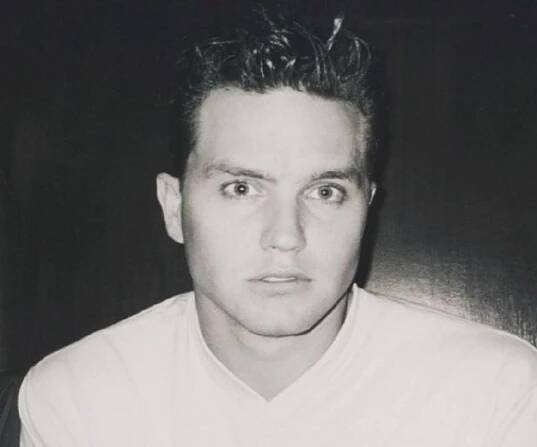 Mark Hoppus Biography - Facts, Childhood, Family Life & Achievements