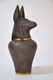 Socha černá Anubis egyptský bůh mumifikace a pohřebišť