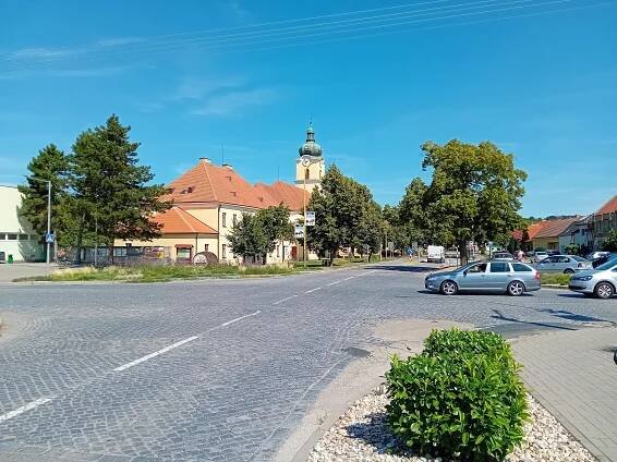 Soubor:Blatnice pod Svatým Antonínkem centrum obce.jpg – Wikipedie