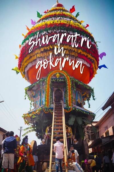 Banana throwing mayhem at Maha Shivaratri Festival, Gokarna, India - That Festival Life • Worldwide Festival Blogger