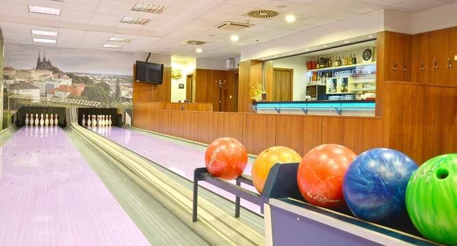 Bowling bar - Hotel Avanti Brno