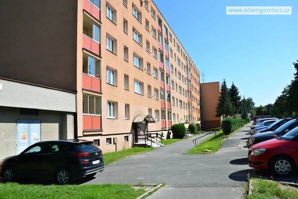 Pronájem zrekonstruovaného bytu 2+1, Havířov-Město