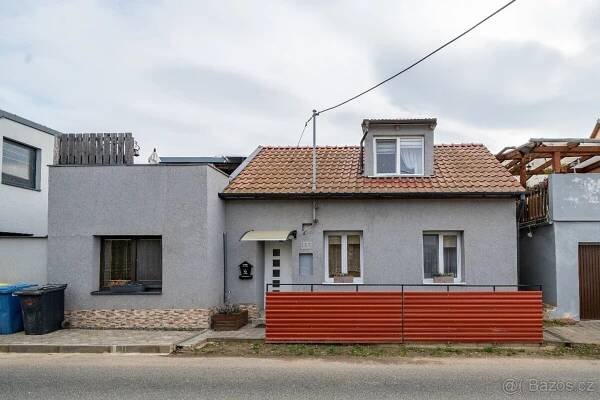 Prodej rodinného domu 100 m², pozemek 50 m², Bratčice