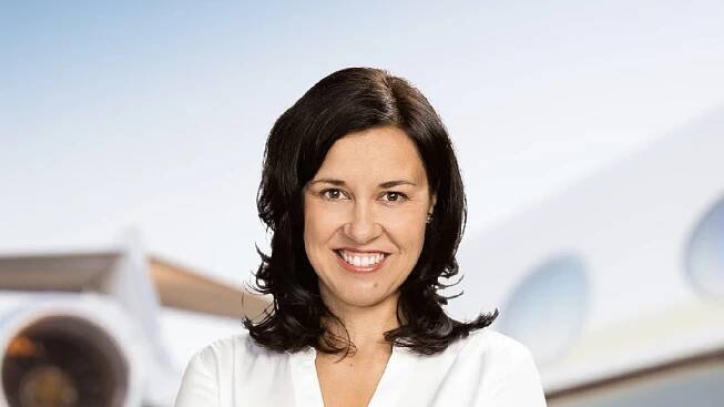 Lenka Horáková zákazníkům zajišťuje lety i v situacích, kdy potřebují neplánovaně odletět co nejdříve. „Dá se to celé zprocesovat za pár hodin,“ popisuje v rozhovoru.