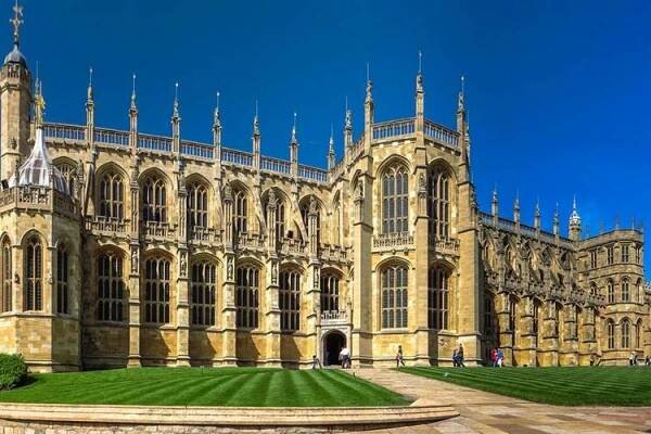 Autobusový poznávací zájezd do Londýna s výletem na Stonehenge a hrad Windsor
