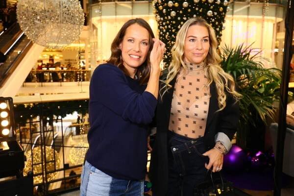 FOTO: Barbora Strýcová a Dominika Cibulková. – stránka 4