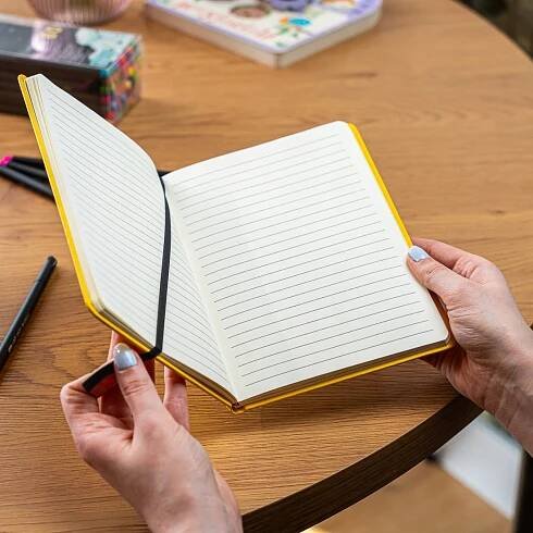 Sešit Notes Poznámkový blok A5 Bullet Journal Deník Planner v lince s gumou Velikost A5