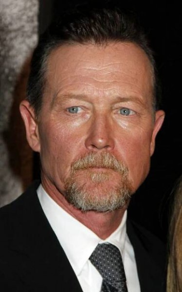 Legendární Terminátor T-1000 Robert Patrick je dnes mnohem větší fešák než před lety