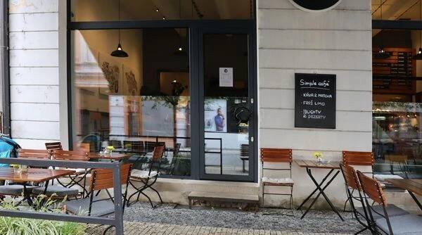 Simple café foto 5