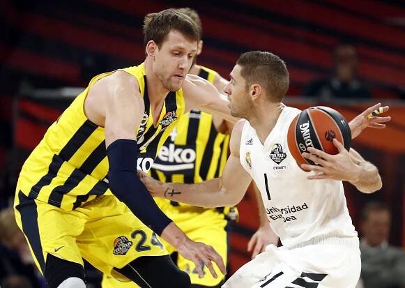 Basketbalisté Fenerbahce bez českého pivota Veselého nestačili na Real Madrid