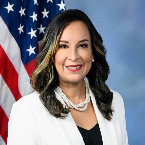 Monica De La Cruz