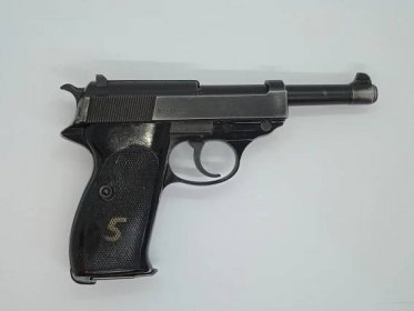Samonabíjecí pistole Walther P38 9mm Luger poválečná, lehký rám | Zbraně a střelivo 