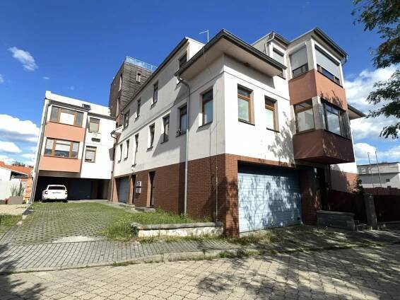 Pronájem bytu s garáží 3+kk, 68 m2, Dobříš, ul. Západní, okr. Příbram