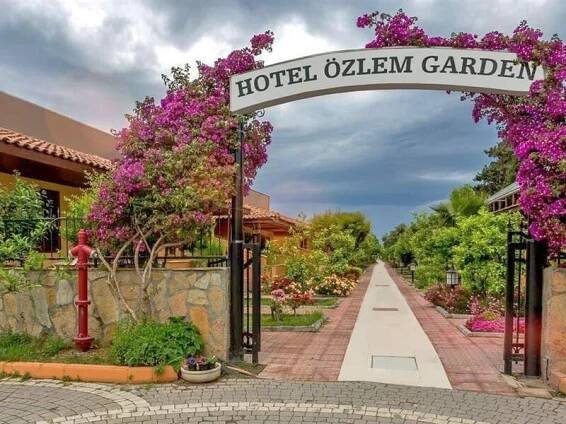 Özlem Garden