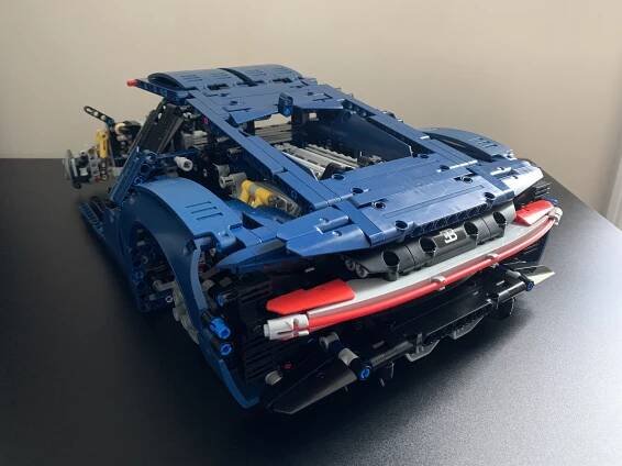 DAGINATSUKO - LEGO Bugatti Chiron
