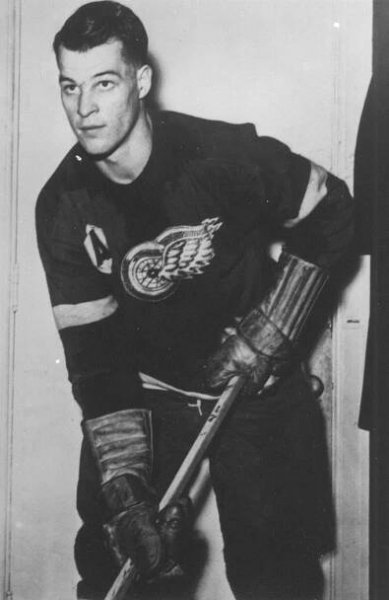Gordie Howe, O.C. - Saskatchewan Sports Hall of Fame