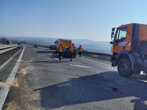 Dálnici D1 na Vyškovsku uzavřela hromadná nehoda. Hlavní tah na Olomouc stál