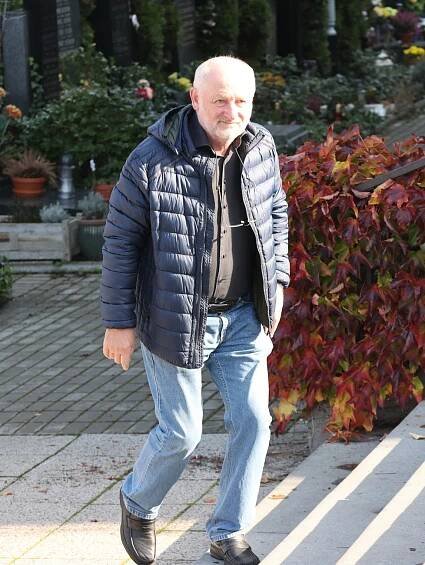 Pohřeb otce televizní zábavy Gustava Oplustila (†96): Dojemná slova Bohdalové nad rakví! Dorazila herecká esa