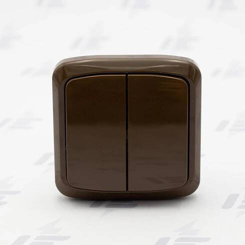 TANGO IP44 Kompletní vypínač č. 5 s rámečkem 3558A-05940 H