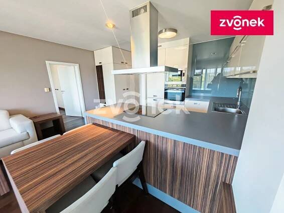 Pronájem bytu 3+kk 75 m², Pod Křiby, Zlín