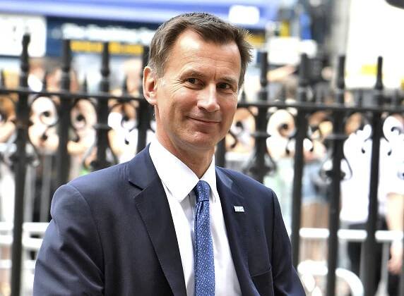 Šéf britskej diplomacie Hunt pripustil možný odklad brexitu