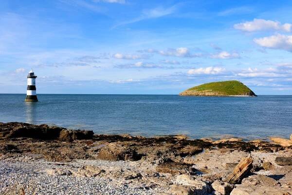 Wandelvakantie Wales Anglesey Coastal Path - vuurtoren bij Penmon Point