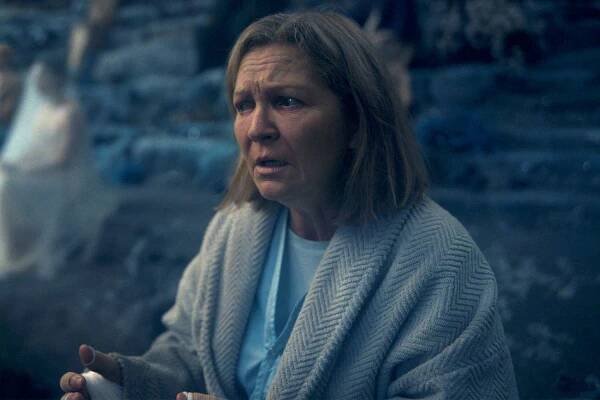 Joan Allen on the challenges of bringing a near-catatonic character to life in 'Lisey's Story'