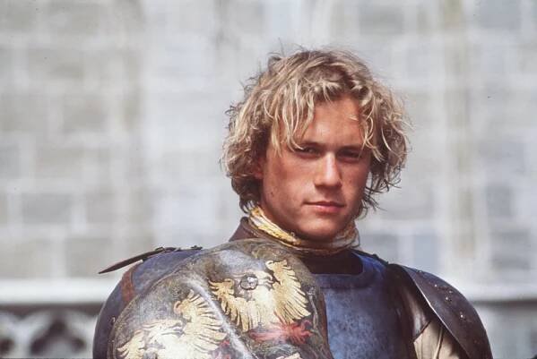 Heath Ledger (†28) by oslavil 40! Co znamenají tajemné znaky na jeho hrobě?