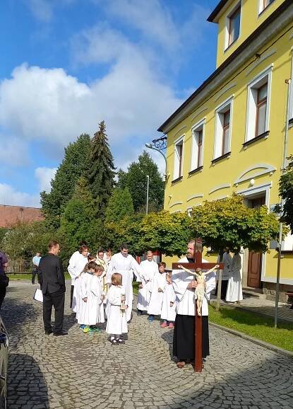 Olbramovice navštívil 37. pražský arcibiskup Jan Graubner | Domů