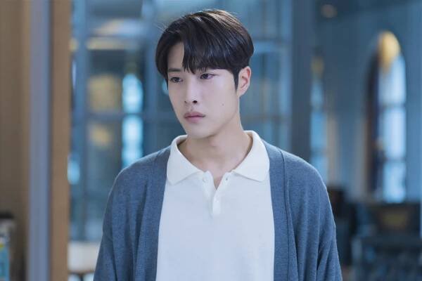 Lee Jong Won o tom, ako hrá objekt závisti Yook Sungjaea z BTOB v novej fantasy dráme The Golden Spoon