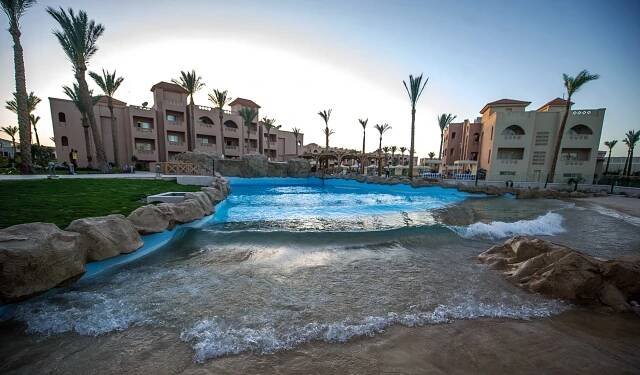 Hotel Pickalbatros Aqua Blu Resort Hurghada (ex. Sea World), Egypt Hurghada - 7 790 Kč (̶1̶8̶ ̶0̶0̶9̶ Kč) Invia