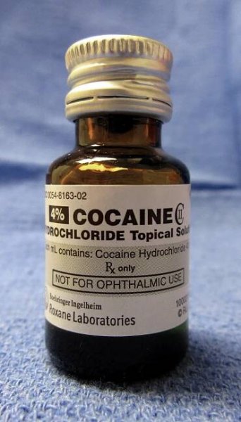 Soubor:Cocaine hydrochloride CII for medicinal use.jpg