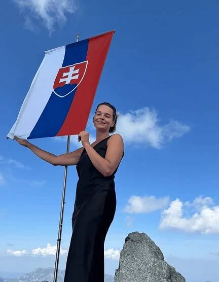 Tabaková šokovala výstupom na Kriváň. TOTO si obliekla namiesto turistickej výbavy | iStream.sk 