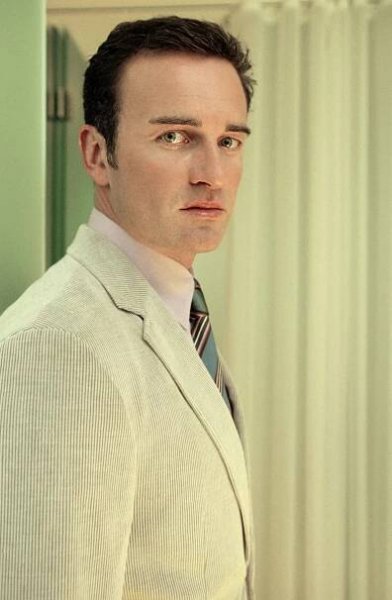 Julian McMahon fotka