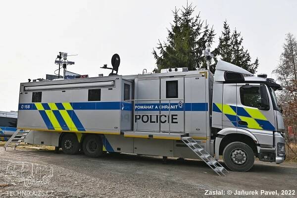 PČR - SPJ Praha - MOC - Mecedes-Benz Arocs 2542 L NR - TECHNIKAIZS.cz