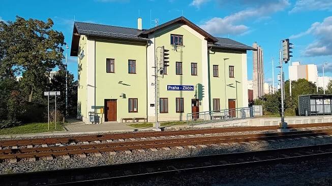 Soubor:Železniční stanice Praha-Zličín (září 2024).jpg – Wikipedie