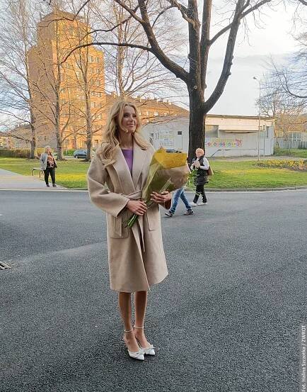 Miss World Krystyna Pyszková se vrátila do svého rodného města Třince. Jako dárek dostala šperky k těšínskému kroji – zwrot.cz