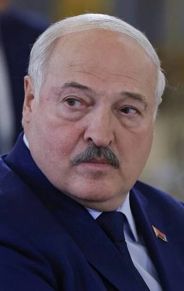 Jsme nejblíž katastrofě. Jadernou válkou hrozí už i Putinův spojenec Lukašenko