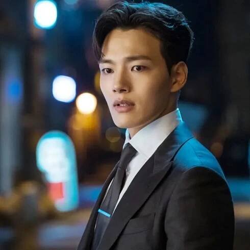 Yeo Jin Goo 18