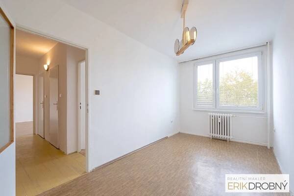 Pronájem bytu 2+1 54 m², Partyzánů, Pardubice - Polabiny