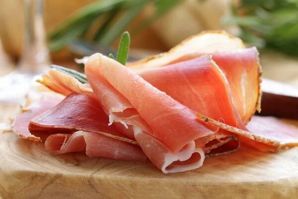 Check Your Fridge: More Than 85,000 Pounds of Deli Meat Have Been Recalled
