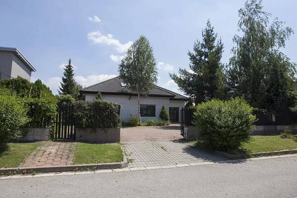 Na Ochoze, Jesenice - Praha-západ