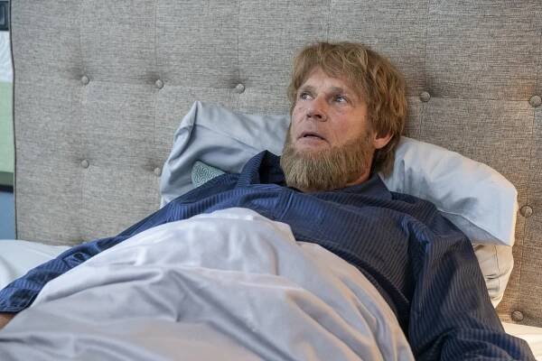 Schwester, Schwester - Hier liegen Sie richtig! - Bye Bye Bein - Z filmu - Christian Tramitz