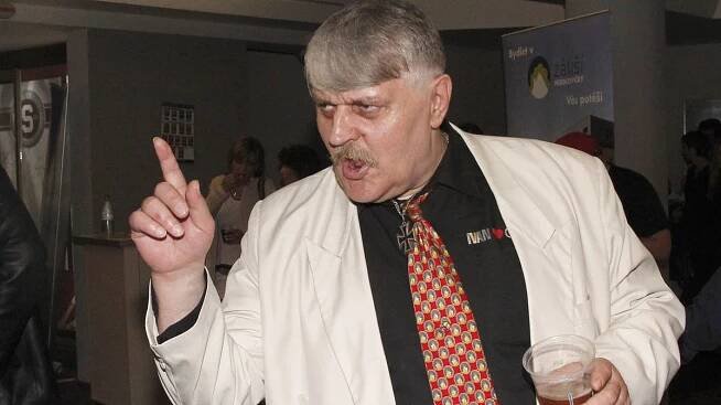 Ivan Jonák měl lidi ve studni, tvrdil fotograf Ortmann. Mafián skončil v neoznačeném hrobě - Médium.cz