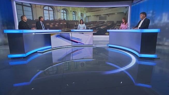 Hosté Událostí, komentářů debatovali o údajně nepřiznaných koalicích