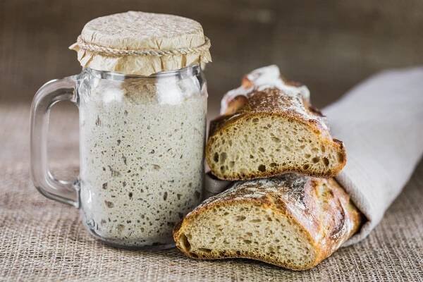 Recept na kváskový chléb, který zvládne opravdu každý - WomanOnly