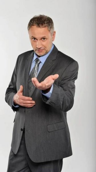 Igor Chmela v seriálu Dobré zprávy