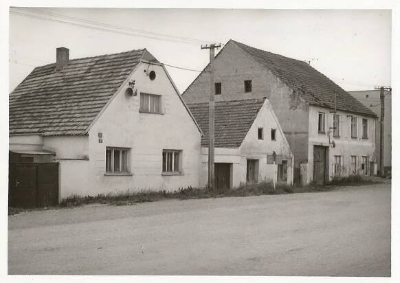 Fotografie – 4. stránka – Historie obce Všeruby u Plzně