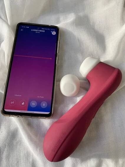 Satisfyer Pro 2 Generation 3 vs Satisfyer Pro 2 Next Generation | Bedbible.com